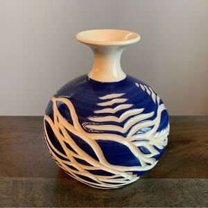 Signed Studio Pottery Vase Blue White Signed McKinnon Que Made in Canada.